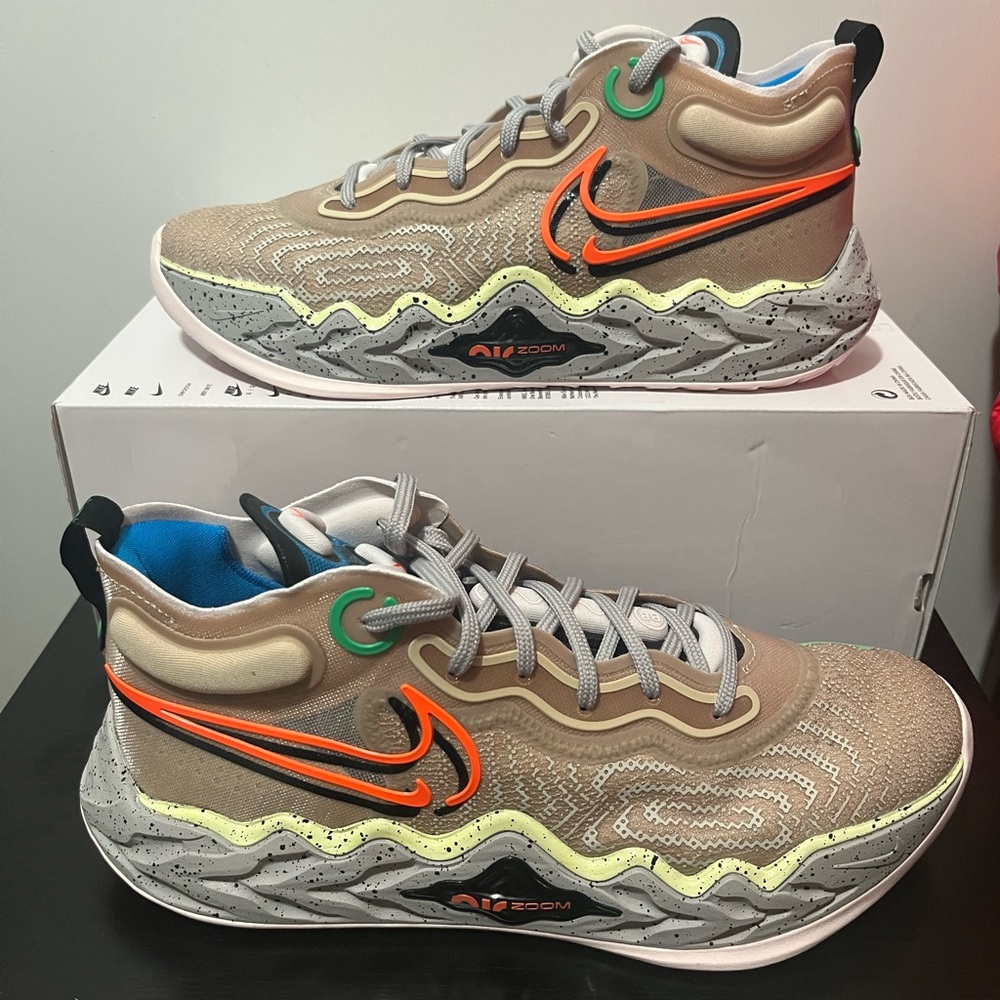 Size 12 Nike Air Zoom GT Run "Mowabb" Desert Ore Hyper Crimson Basketball Shoe